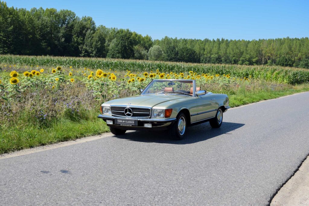 Mercedes R107 280 SL in Thistle Green te koop.