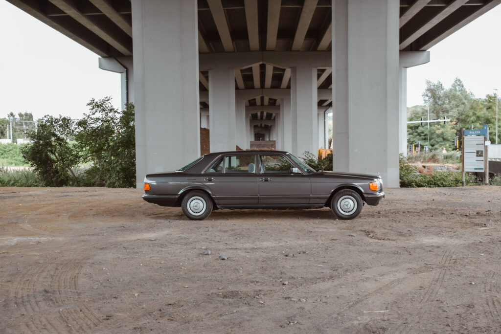 Mercedes-Benz W126 500 SEL oldtimer te koop.